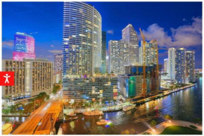 Gorgeous Bay & City view condo in Brickell with Free SPA
